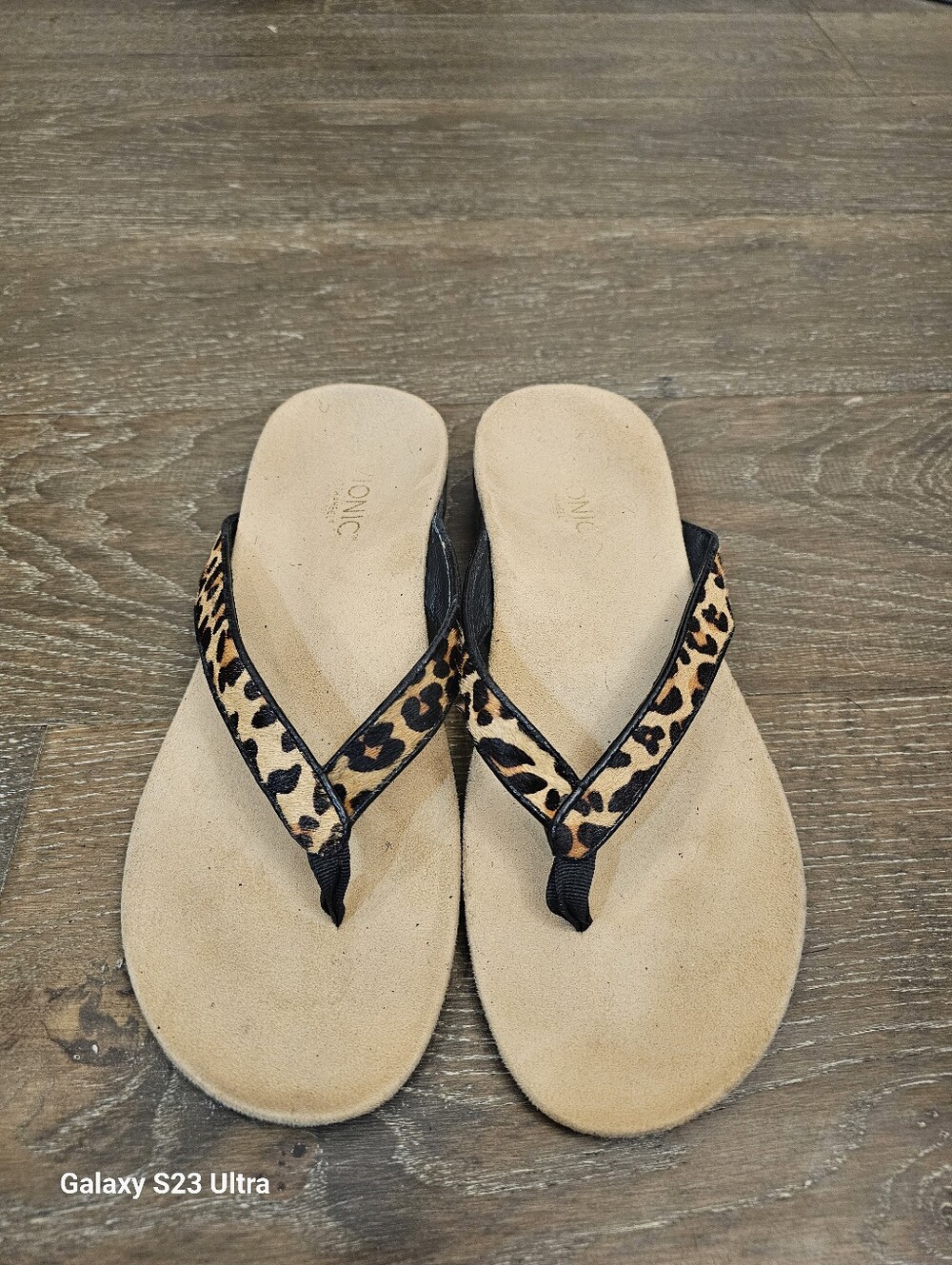 Vionic Sandals Animal Print Sz 9
